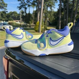 Nike Kids Sneakers in Lime Green and Royal Blue